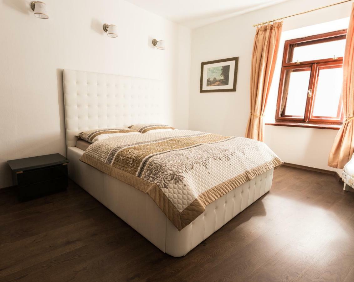 Apartman Pri Lyceu Banská Štiavnica Zewnętrze zdjęcie