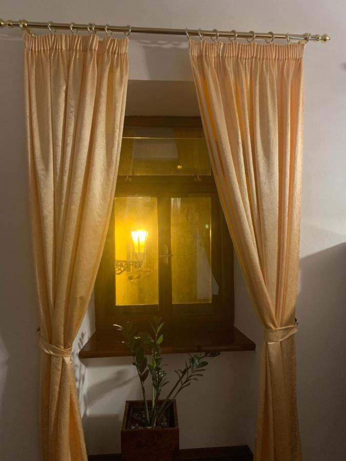 Apartman Pri Lyceu Banská Štiavnica Zewnętrze zdjęcie